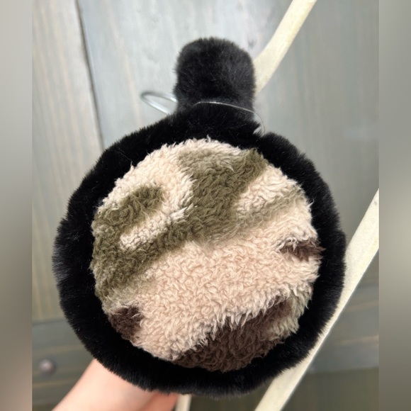 Top it off camo earmuffs - Picture 7 of 8